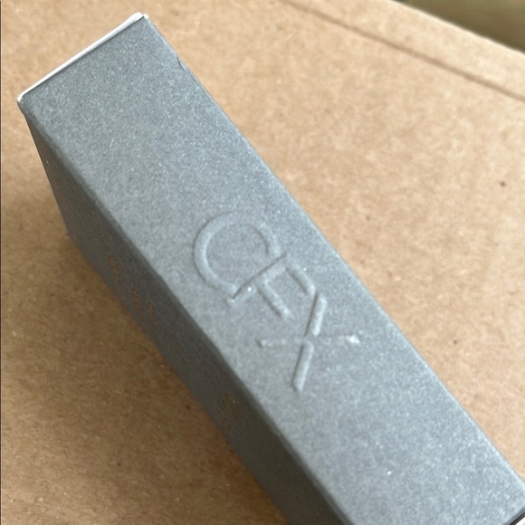 NIB COVER FX Power Play Foundation F1 - Picture 5 of 5